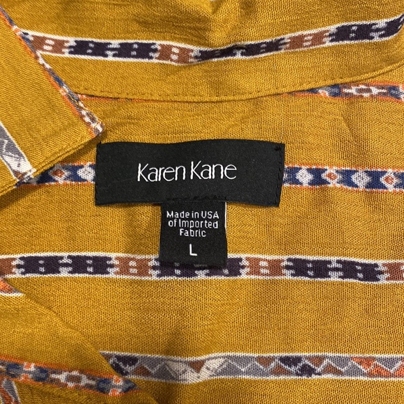Karen Kane size Large, long sleeved shirt! Beautiful and elegant yellow blouse - Picture 3 of 4